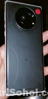 Leica phone 1